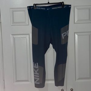 Plus size Nike Pro Leggings